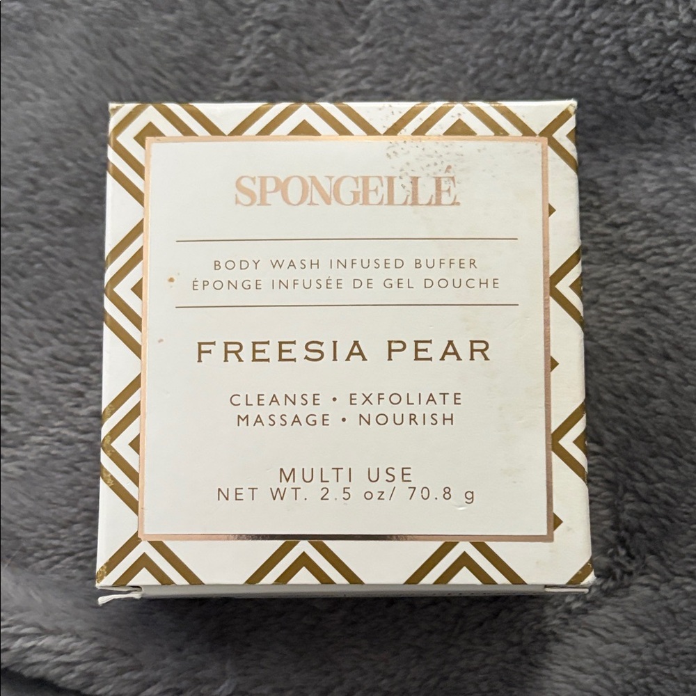 Spongelle Freesia Pear Body Wash Buffer - Gold & Cream NIB Great Gift Self Care